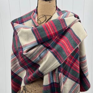 🆕Scotch Plaid Ruana Wrap Red Green Blue Cream Multiple Ways To Wear One Size